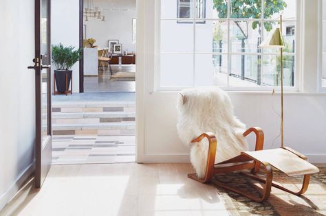 The Line at Melrose Place