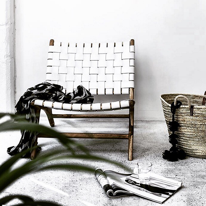 Insta Love / Leah Besancon