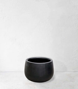 'Ahuriri' Concrete Planter / Black / Small - 42cmD x 28cmH