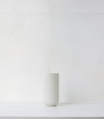 'Anri' Ribbed Ceramic Vase / Small / White