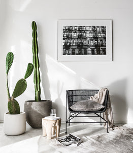 NYC Building B&W Framed Print / 140cm x 104cm / XL