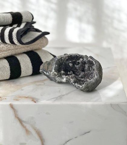 Brazilian Black Quartz Agate Geode / 23-6