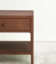 'Brentwood' Bedside w Drawer / Solid Oak / Walnut
