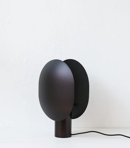Clam Table Lamp / Burned Black / 101 Copenhagen