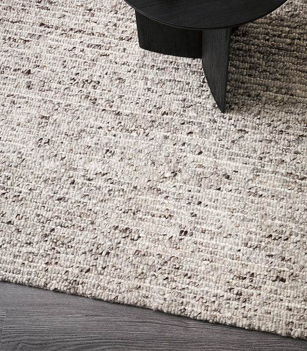 'Karaka' Floor Rug / 100% Wool / Oyster Grey / 160x230cm
