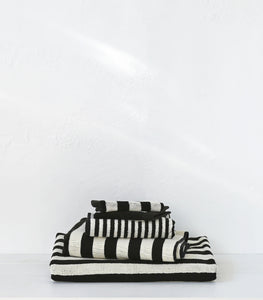 'Raye' Bath Sheet / Noir