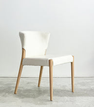 Sketch / 'Ronda' Dining Chair / Blonde Oak / Leather - Alabama Leche