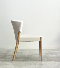 Sketch / 'Ronda' Dining Chair / Blonde Oak / Leather - Alabama Leche