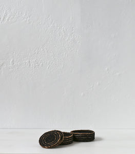 'Simply Black' Woven Coasters & Holder / Set 4