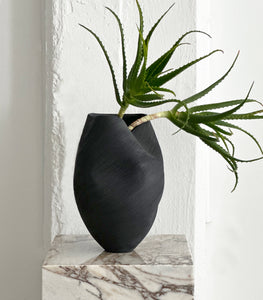 'Morph' Vase / Ebony / NOT WATERTIGHT