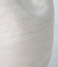 Morph Vase / Ivory / NOT WATERTIGHT