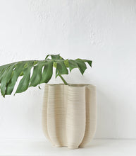 'Toga' Vase / Off White / Small