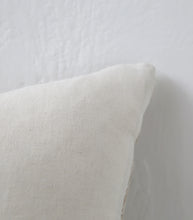 'Karo' Cushion w Feather Inner / NZ MADE / 55x55cm /Natural-White