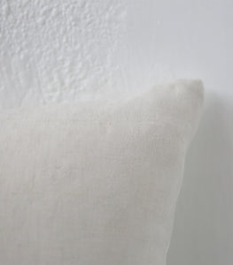 'Milos' Cushion w Feather Inner / NZ MADE / 60x40cm / Sunbleach (Chalk Series)