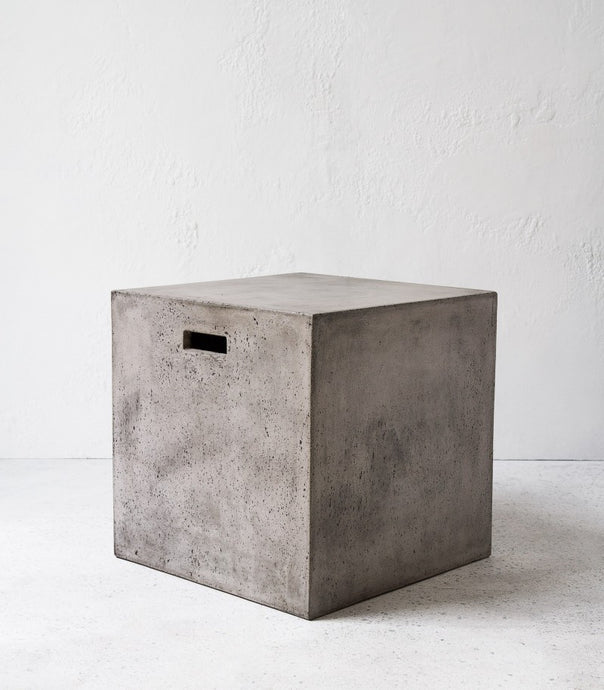 Cubo concrete stool
