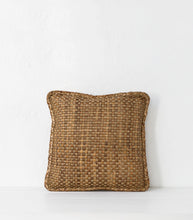 Woven Squab Cushion / 50x50cm