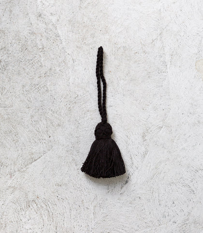 Wool Tassel / Black