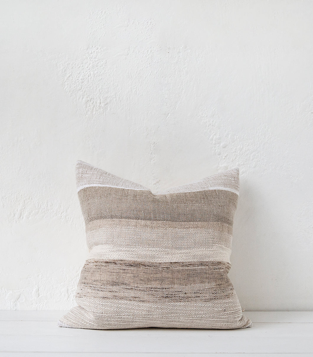 'Woodrow' Cushion w Feather Inner / 50x50cm / Beige