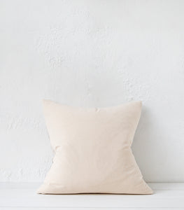 'Woodrow' Cushion w Feather Inner / 50x50cm / Beige