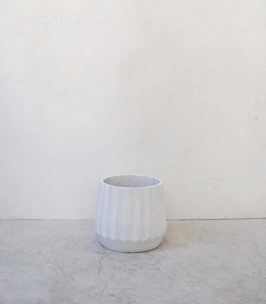 'Finned' Concrete Pot / White / Small