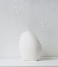 'Harmie' Vase / White / XL