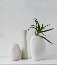 'Harmie' Vase / Natural / Medium