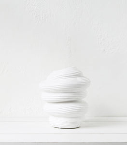 Capas Vase / White