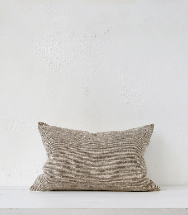 Organic Ribbed Cushion w Feather Inner / 60x40cm / Sand
