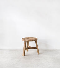Elmwood Nesting Side Table / Medium Round / 52cmD x45cmH / Natural