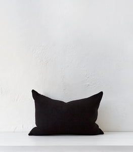 'Karo' Cushion w Feather Inner / 60x40cm / Natural/Black