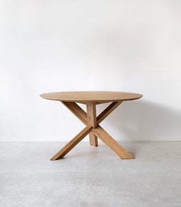 Oak Circle Dining Table / 136cmD