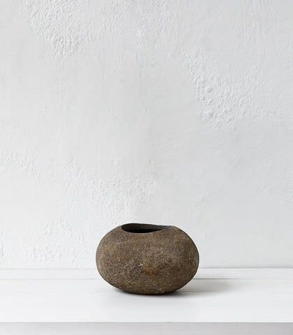 Organic Stone Boulder Pot / Large