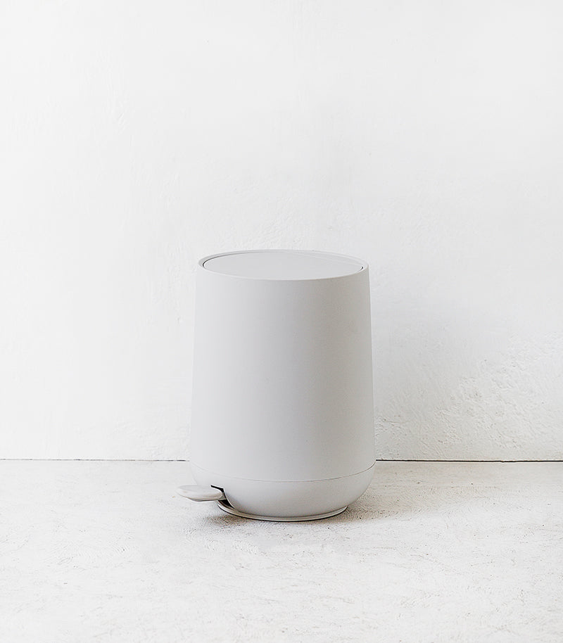 zone denmark pedal bin Pedal Bin / Soft Grey / 5L – Indie Home Collective
