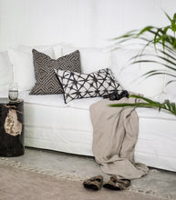 'Karo' Cushion w Feather Inner / 55x55cm / Black/Natural