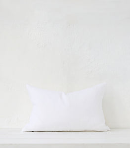 Organic Ribbed Cushion w Feather Inner / 60x40cm / Salt