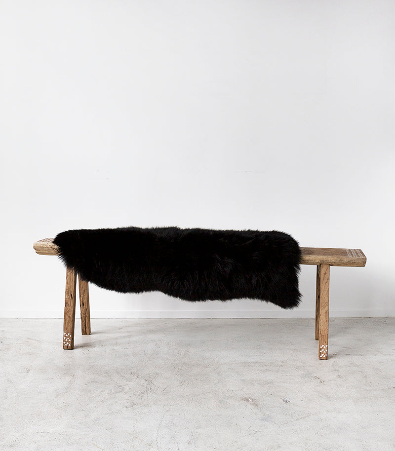 NZ Sheepskin / Black