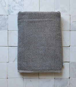 Tweed Bath Towel / Grey