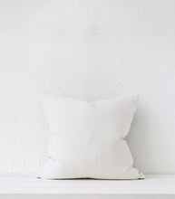 Tweed Cushion w Feather Inner / 55x55cm / Putty