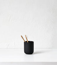 Zone Denmark / Toothbrush Mug / Black